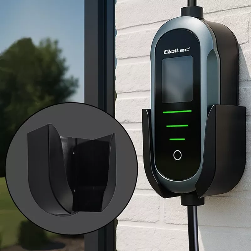 Wandmontiertes Elektroauto-Ladegerät QOLTEC 7 kW 230V CEE 32A mit Wi‑Fi und LCD (Modell 52721)