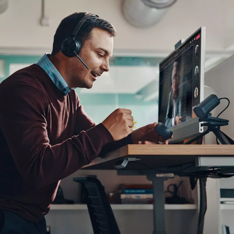 HP Poly Voyager Focus 2-M USB-C-C Headset USB-C/A-Adapter Ladestation Poly+ 3 Jahre
