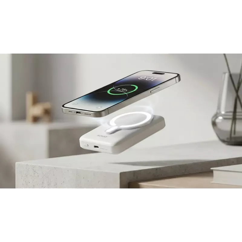 Powerbank SAVIO BA-13 10000 mAh mit 20 W Ausgang und kabellosem Laden, Weiß