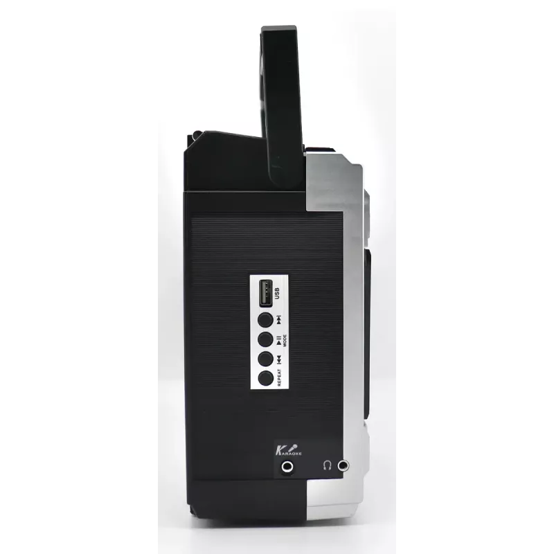 Tragbarer Kassettenspieler Soundmaster RR20SI — FM/MW/KW-Radio, 3 W RMS, 3,5 mm Kopfhörer, Schwarz/Silber
