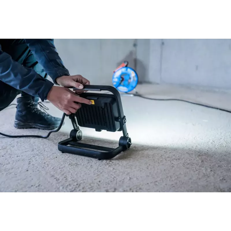 Flutlichtstrahler Brennenstuhl 1171250547 Schwarz 50 W LED IP65
