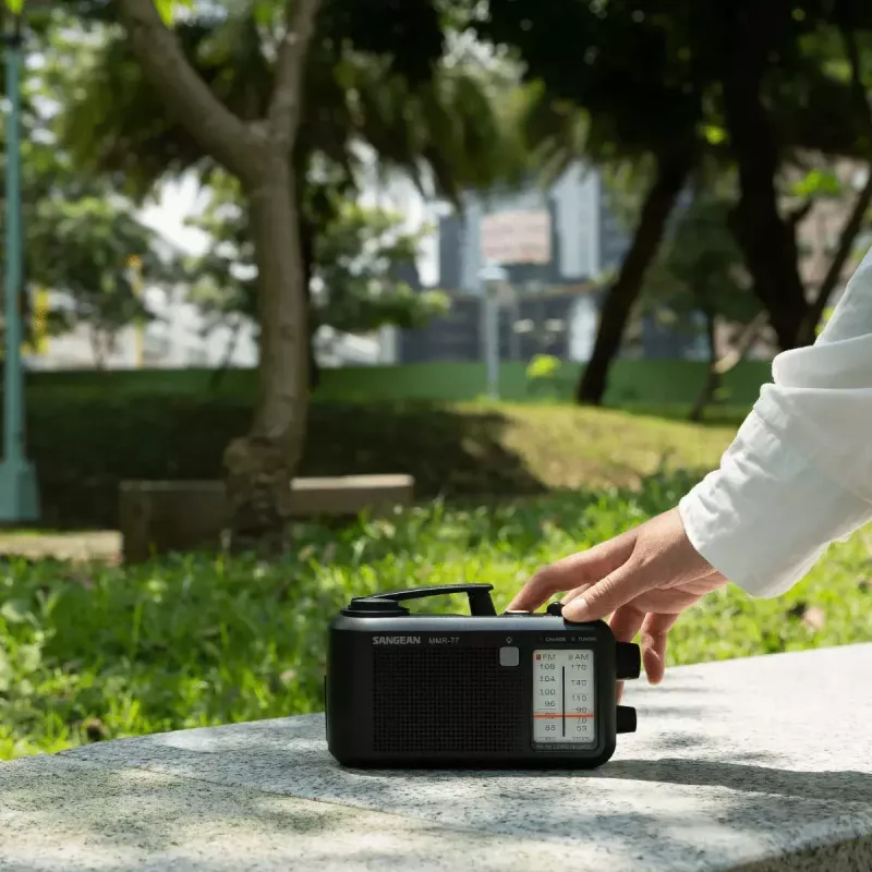 Tragbares Radio Sangean MMR-77 Analog AM FM Schwarz 3,5 mm Kopfhörer