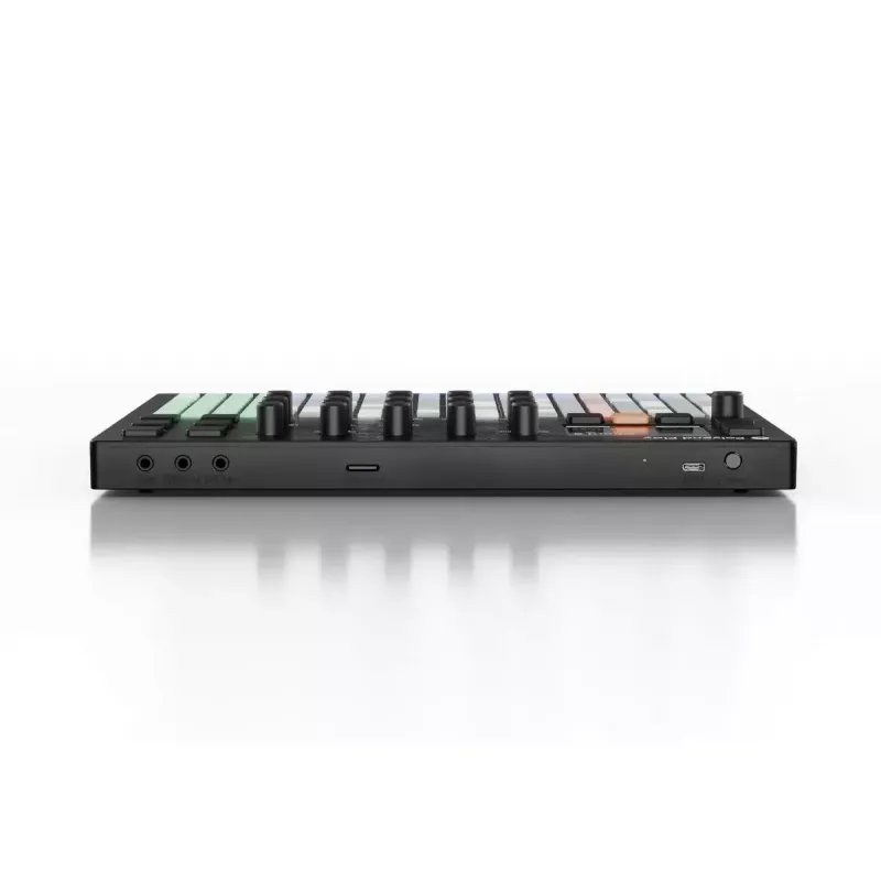 Groovebox Polyend Play - Hardware-Groovebox von Polyend, kompakter Standalone-Sequenzer und Sampler