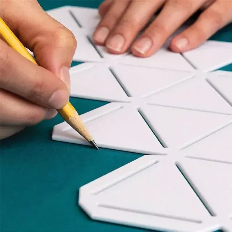 Silhouetten-Schablone Fiskars 1059566 Weiß Kunststoff für Erwachsene und Kinder