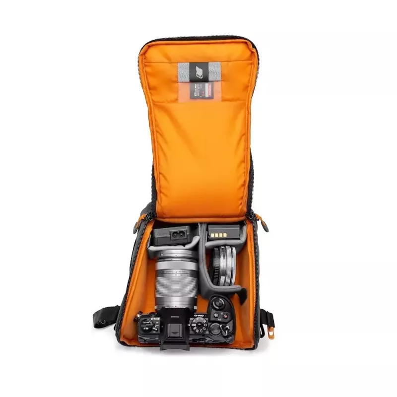 Kompaktes Etui Lowepro GearUp Creator Box M II Schwarz Grau