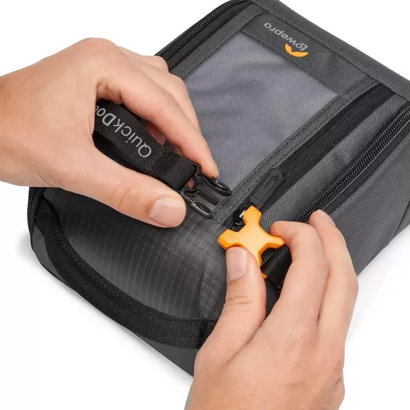 Kompaktes Etui Lowepro GearUp Creator Box M II Schwarz Grau