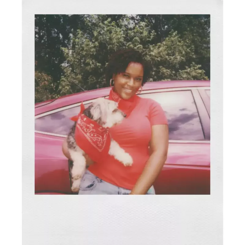 Sofortbildkamera POLAROID Now Gen 3 Coral 9156 – analoge Sofortbildkamera, Farbe Coral