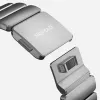 NOMAD Stratos Band - Titanarmband für Apple Watch 49mm mit FKM (naturfarbenes Titan, schwarzes FKM)