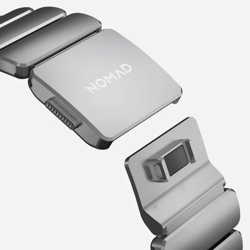 NOMAD Stratos Band - Titanarmband für Apple Watch 49mm mit FKM (naturfarbenes Titan, schwarzes FKM)