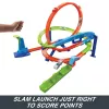 Hot Wheels Action Loop Cyclone Challenge Track Set mit Spielzeugauto im Maßstab 1:64, einfache Aufbewahrung