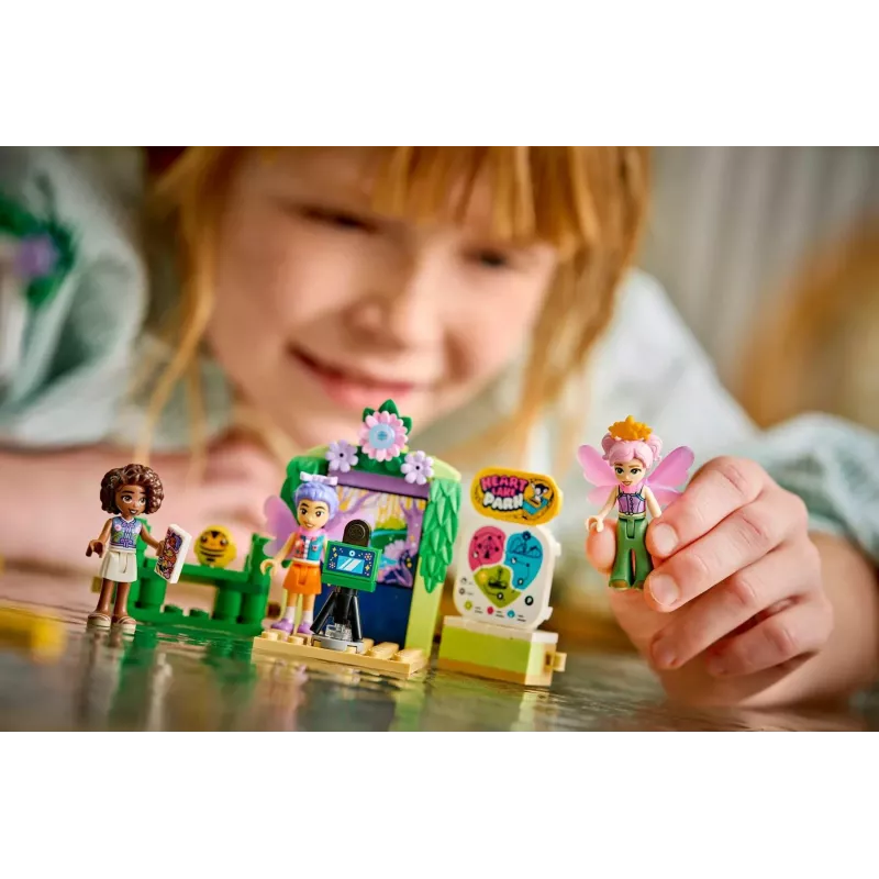 LEGO Friends 42702 Drehende Blumen- und Feen-Teetassenfahrt (321 Teile)