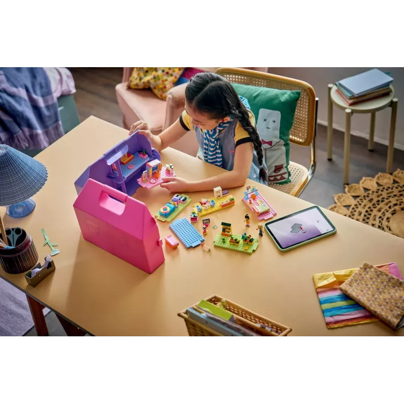 LEGO Friends 42697 Kreativer Puppenhaus-Koffer (355 Teile)