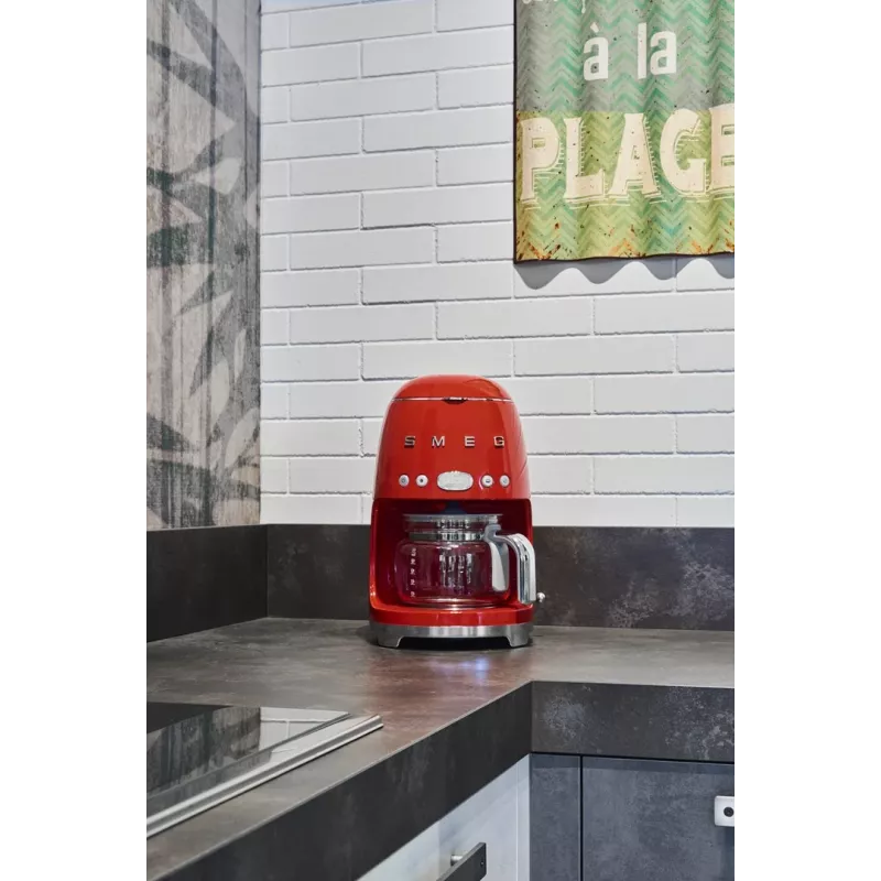 Smeg DCF02RDEU 50's Style Filterkaffeemaschine 10 Tassen 1,4 l Rot