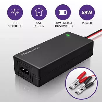 Qoltec 52665 Automatisches Batterieladegerät für AGM GEL STD Batterien, 24V 2A 48W, LED-Anzeige, 1,8m Kabel