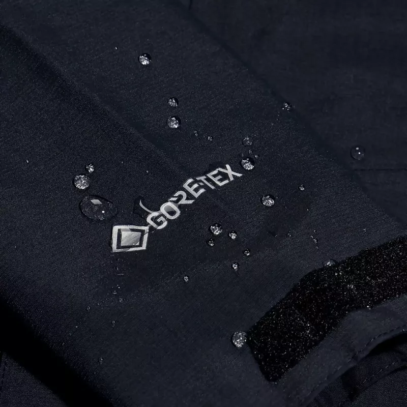 Berghaus Hillwalker Gore-Tex InterActive Jacket - Damenjacke, Größe S (Schwarz)