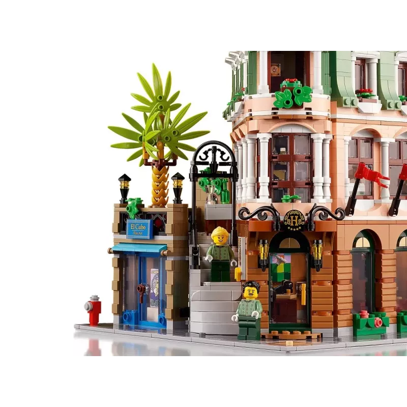 LEGO Icons 10297 Boutique Hotel Modular Building Set (3066 Teile)