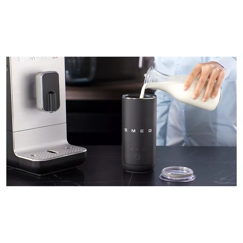 SMEG BCC11BLMEU Kaffeevollautomat mit Dampffunktion, Matt Schwarz