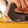 Braun CareStyle 9 IS 9090 BK Dampfbügelstation 2700 W 2 L EloxalPlus-Bügelsohle Schwarz, Kupfer
