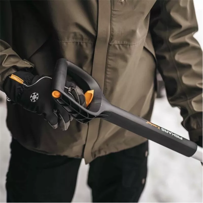 Fiskars 1057189 Schneeschaufel Metall Schwarz, Orange