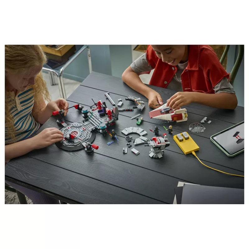 LEGO Star Wars SMART Play: A-Wing und das Thronraum-Duell (75427)