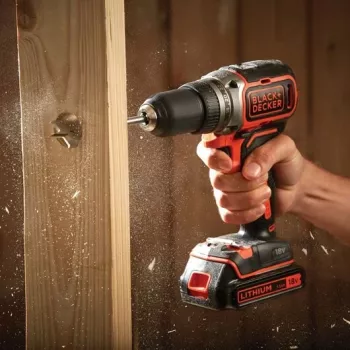 Black & Decker BL186KB-QW 18V Akku-Bürstenloser Bohrhammer 1650 U/min (2x1,5Ah Akkus, Ladegerät, Koffer)