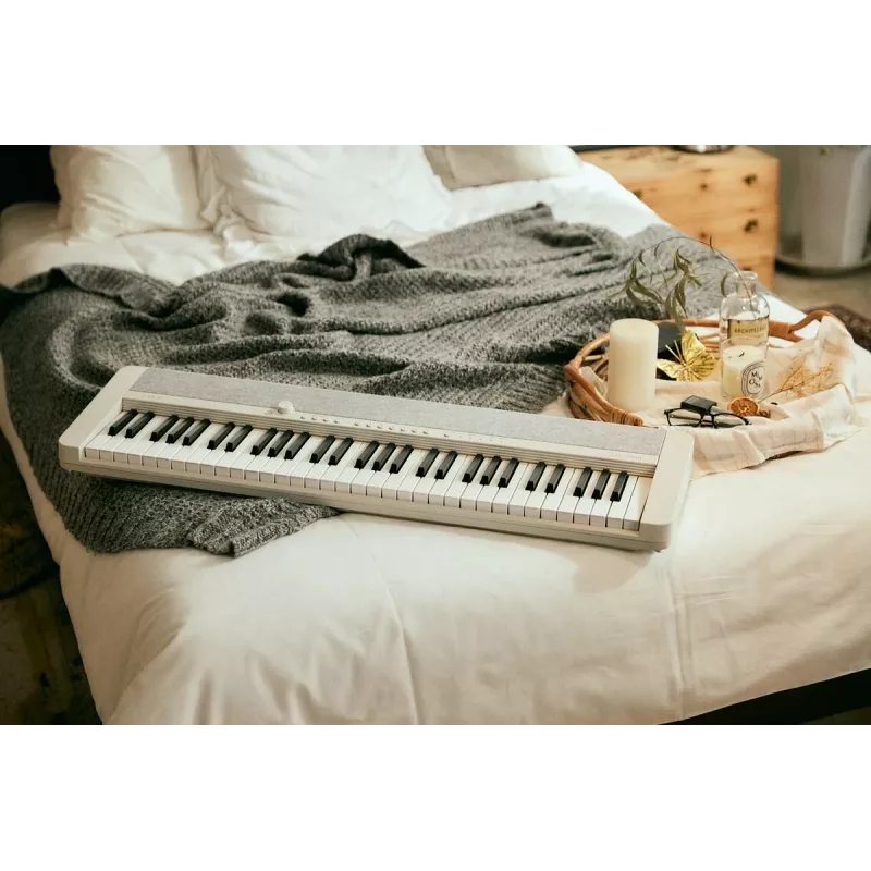 Casio CT-S1 Digital Synthesizer 61 Tasten Weiß
