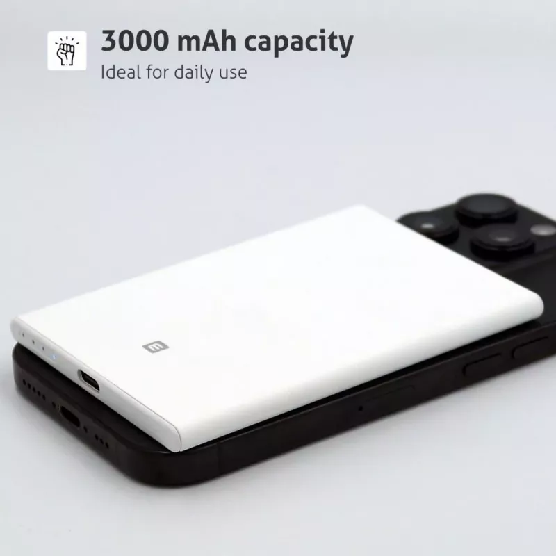 Evelatus 3000mAh Power Bank Super Slim mit kabellosem Laden EVEP03PBSSB Schwarz