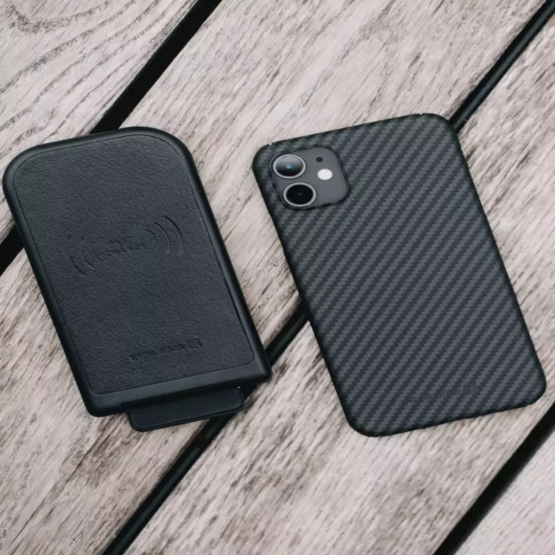 Evelatus Apple iPhone 11 Pro Max Premium Carbon Case ECCI11 Black