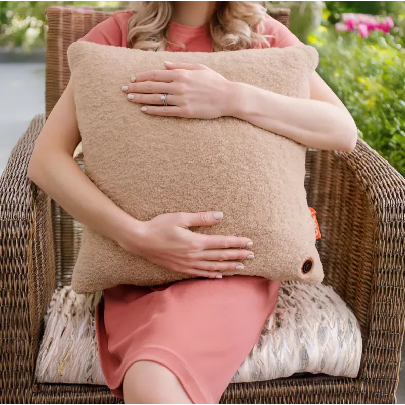 Bodi-Tek BT-CSHT2-W-LC-PB10 COZY Una Heated Comfort Cushion 45 x 45 cm, Light Chocolate