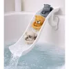 LEAN TOYS Badespielzeug-Set Tiere in Booten Rutsche 11-teilig
