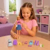 LEAN TOYS Anlily Traveler Puppe mit Koffer, Reisekissen, Laptop-Zubehör