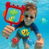 Koala Games G2663 Krebsförmiges Kescher - Rot/Orange, langlebiger Kunststoff & Polyestergewebe, CE-zertifiziert, für Wasserspiele, Strand, Pool, Bad, ab 3 Jahren