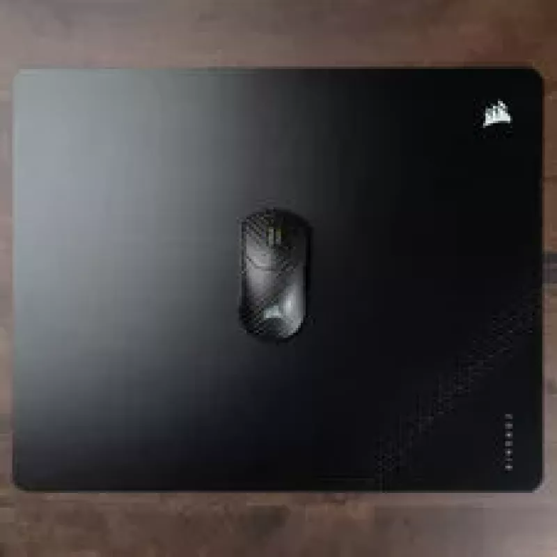Corsair MM Glass Mouse Pad, matte Glasoberfläche, rutschfeste Unterseite - Schwarz, 40 cm x 50 cm