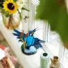 LEGO Icons Kingfisher Vogel-Set Modellbau-Set für Erwachsene mit Wasser-Setting und Ausstellungsständer, tolles Wohn- und Büro-Dekor für den Schreibtisch, Valentinstag