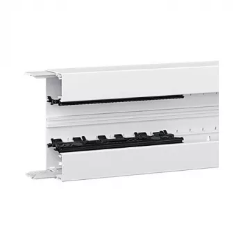 Hager BRN6517019016 Unterteil Brüstungskanal Profil Geräteeinbau BRN 65x170mm - 2 m Weiß