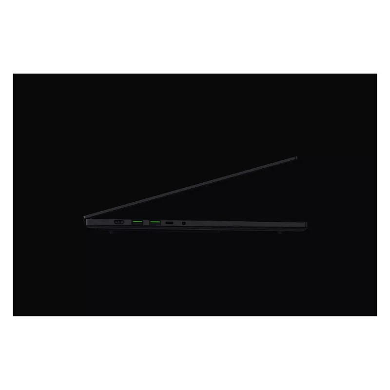 Razer Blade 16 - 16 Zoll QHD+ 240Hz OLED Display, Intel Core Ultra 9 386H, 32GB RAM, 2TB SSD, NVIDIA GeForce RTX 5090, Windows 11
