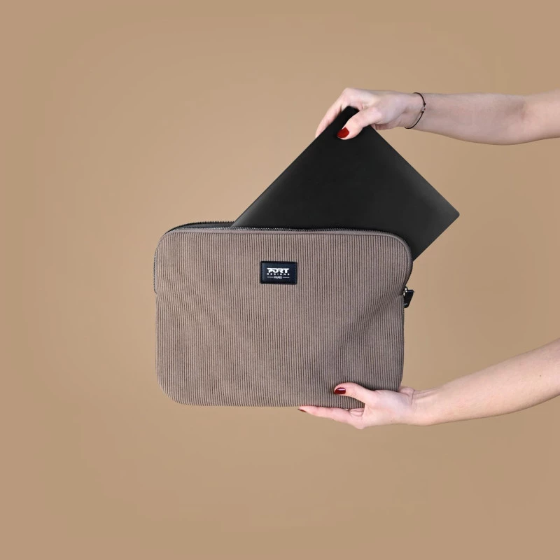 PORT DESIGNS MILANO II ECO Sleeve für 13/14 Zoll Laptop, Braun