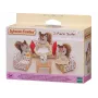 EPOCH Sylvanian Families Sitzgruppe aus drei Teilen - Wohnzimmer-Möbelset mit Sofa, Sesseln, Tisch & Kissen