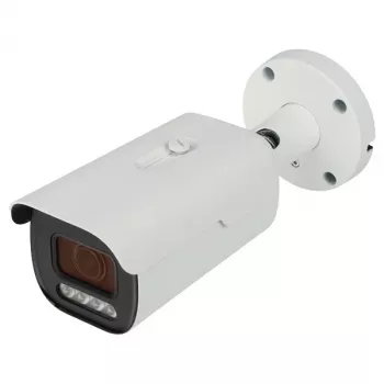 8MP 4K UHD Full-Color Motorisierte Varifokal Bullet IP-Kamera mit KI-Analytik, PoE, IP67, 2.7-13.5mm Objektiv