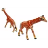 LEAN TOYS Giraffenfiguren Lernspielzeug Familie 3 Teile + Afrika-Hintergrund