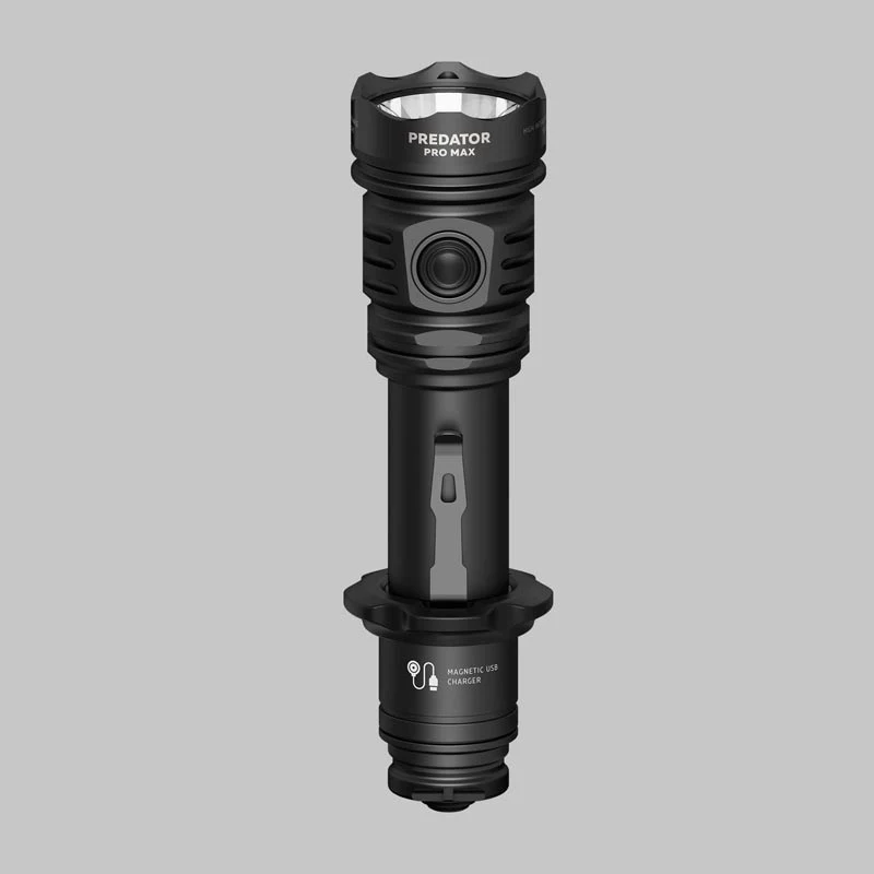 Armytek Predator PRO MAX Taktische Taschenlampe 3000 Lumen, Warmweiß, 501m Reichweite, Cree XHP70.2, Wiederaufladbar 21700, Schwarz