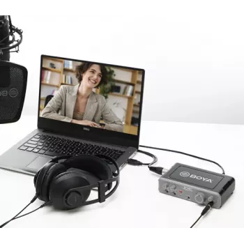 BOYA BY-AM1 2-Kanal USB-C Audio-Interface mit XLR/TRS-Eingängen, +48V Phantomspeisung und Direct Monitoring
