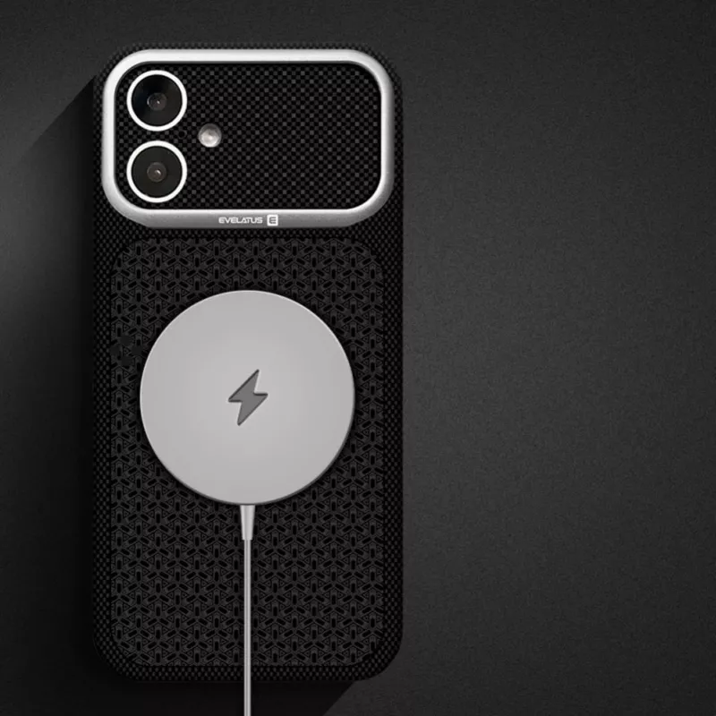 Evelatus Apple iPhone 17 Carbon Premium Edition MagSafe Hülle Grün