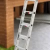 Hailo Master S120 Pro Aluminium-Sicherheits-Trittstufe, 3 Stufen, 150 kg Traglast, klappbar, mit Multifunktionsablage
