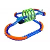 LEAN TOYS Rennstrecke, die im Dunkeln leuchtet, mit Loops und ferngesteuertem Auto