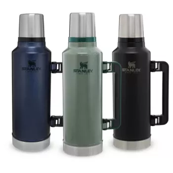 STANLEY Thermosflasche The Legendary Classic Bottle 1,9L mattschwarz