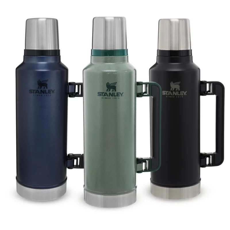 STANLEY Thermosflasche The Legendary Classic Bottle 1,9L mattschwarz