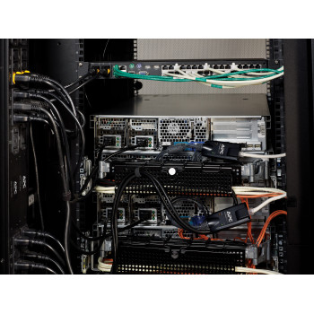 APC KVM 2G Server-Modul, HDMI mit Virtual Media und CAC