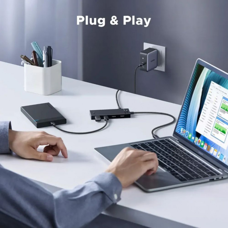 Ugreen USB-C Hub auf 4x USB-C 3.2 / 1x USB-C 100W PD CM806 Schwarz