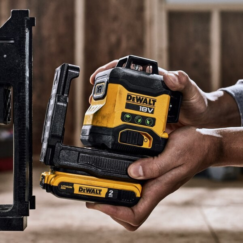DeWalt DCLE34031D1-QW 3x360° Kreuzlinienlaser, grün, 40 m, 18 V, 2 Ah Akku, TSTAK-Koffer